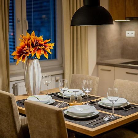 Old Town City Center Apartment 1 - Private Parking Included Košice Esterno foto