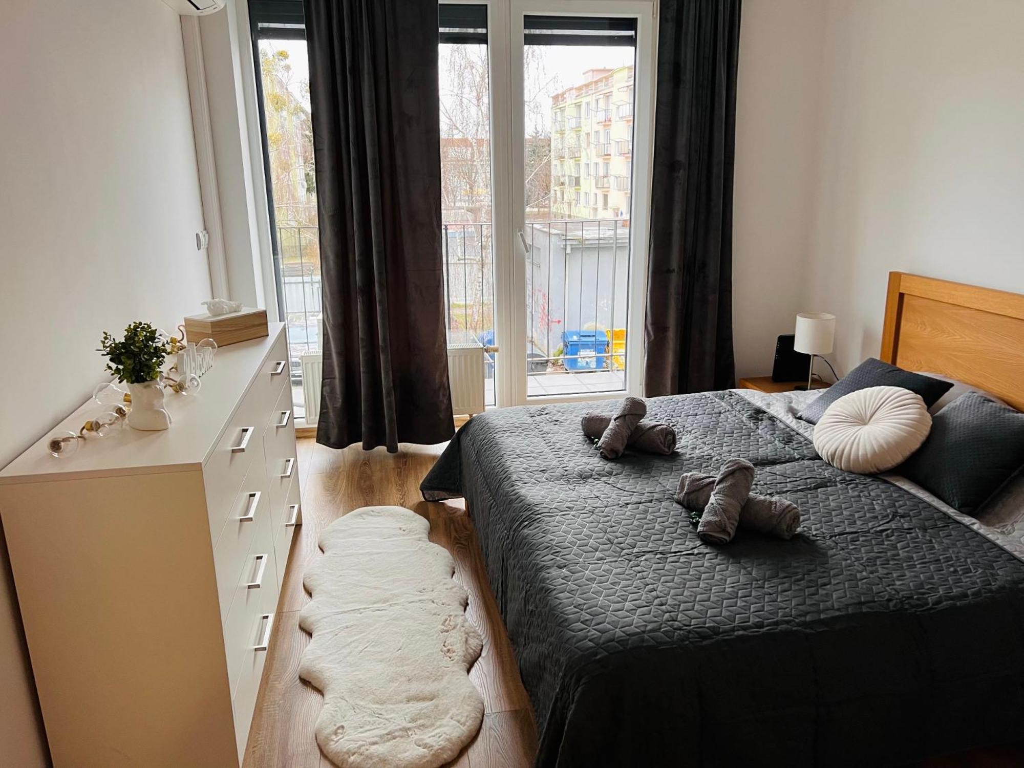 Old Town City Center Apartment 1 - Private Parking Included Košice Esterno foto